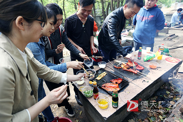 常德市德天廣告有限公司,品牌設(shè)計,活動策劃,影視攝制,廣告設(shè)備租賃,媒體廣告推廣,